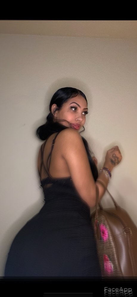 Nacktes geleaktes OnlyFans-Foto von Eryanababyy
