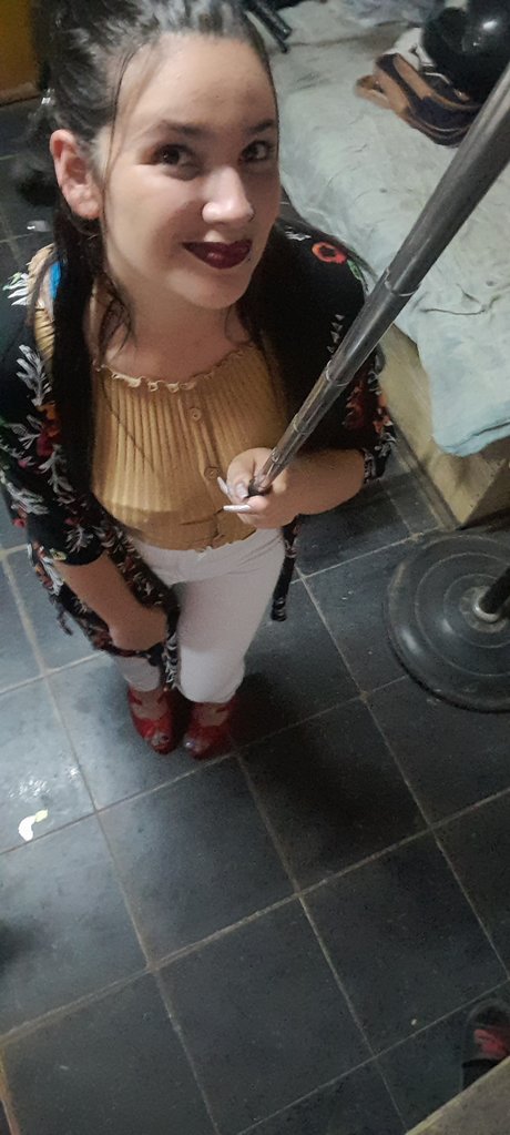 Nacktes geleaktes OnlyFans-Foto von Mabel
