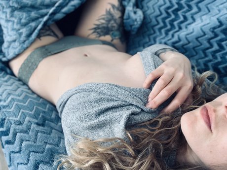 Nacktes geleaktes OnlyFans-Foto von Feeygirl