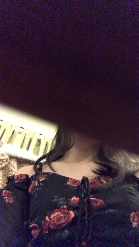 Nacktes geleaktes OnlyFans-Foto von Diva Saki