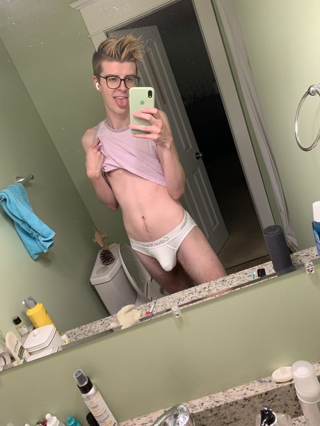 Nacktes geleaktes OnlyFans-Foto von Nathan