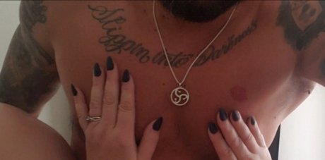 Nacktes geleaktes OnlyFans-Foto von Netoriousxxx