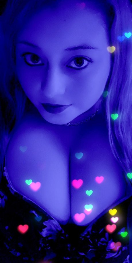 Nikki Moonshine