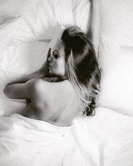 Nacktes geleaktes OnlyFans-Foto von Veronika Vieira