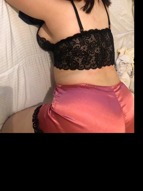 Nacktes geleaktes OnlyFans-Foto von Mily Kim