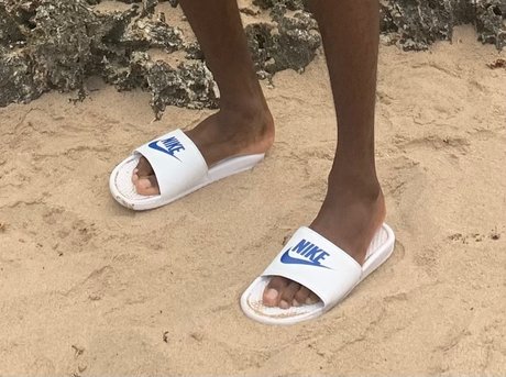 Nacktes geleaktes OnlyFans-Foto von Only Feet 