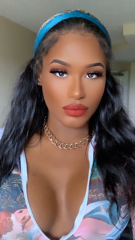 Nacktes geleaktes OnlyFans-Foto von Tiffanylola