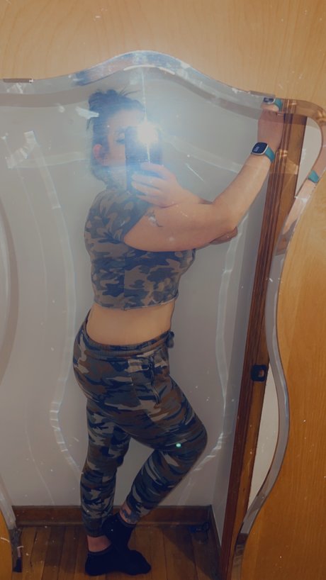 Nacktes geleaktes OnlyFans-Foto von Crystal