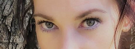 Nacktes geleaktes OnlyFans-Foto von Petite Green