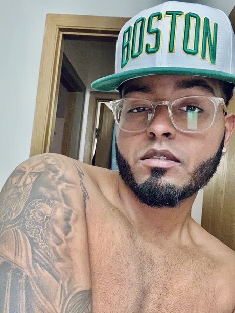 Nacktes geleaktes OnlyFans-Foto von Miguel