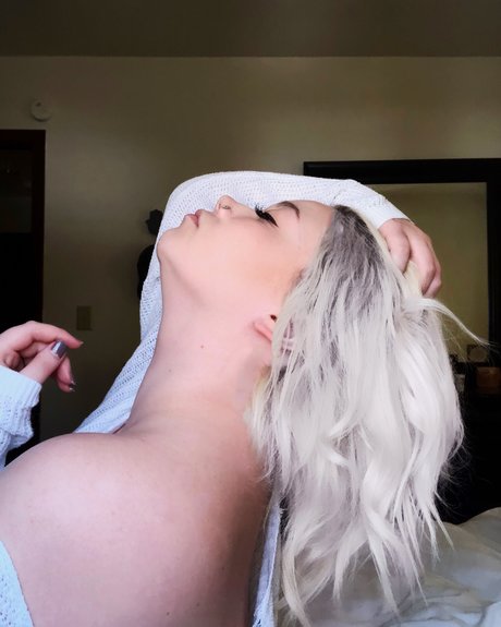 Nacktes geleaktes OnlyFans-Foto von Lunarmore