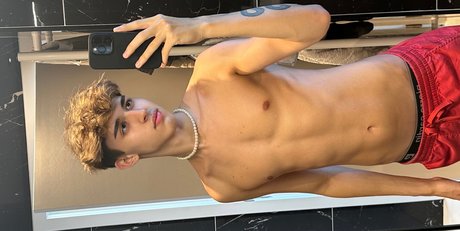 Nacktes geleaktes OnlyFans-Foto von Alex