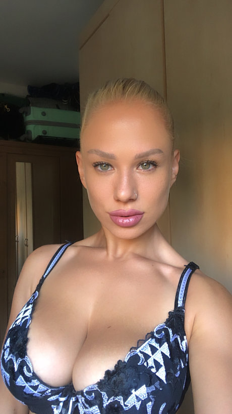 Nacktes geleaktes OnlyFans-Foto von Stacy Yanowsky