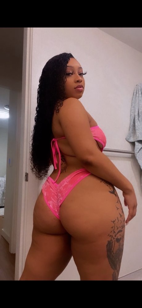 Nacktes geleaktes OnlyFans-Foto von Creamy Yas