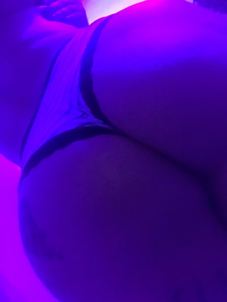 Nacktes geleaktes OnlyFans-Foto von Shannon Carey