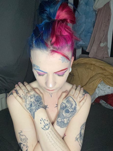 Nacktes geleaktes OnlyFans-Foto von Babyquinn