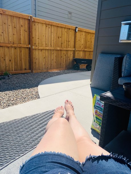Nacktes geleaktes OnlyFans-Foto von Cutietoes