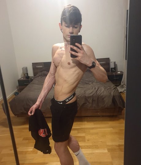 Nacktes geleaktes OnlyFans-Foto von Hotfunberlin