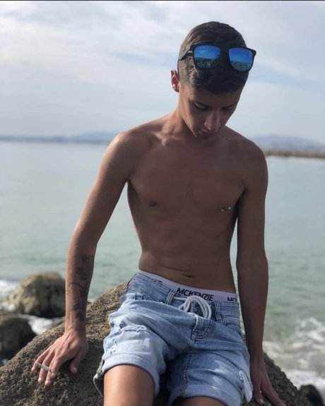 Nacktes geleaktes OnlyFans-Foto von Renatooo