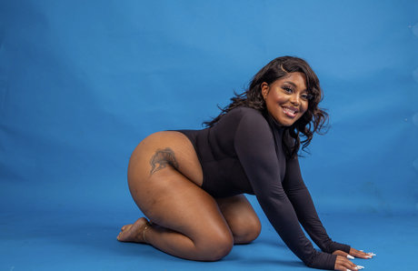 Nacktes geleaktes OnlyFans-Foto von Tokyo Benson