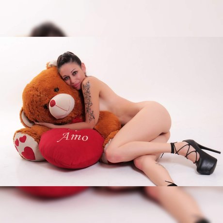 Nacktes geleaktes OnlyFans-Foto von Romibabyy