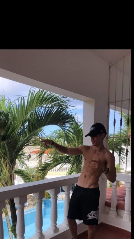 Nacktes geleaktes OnlyFans-Foto von Voltron0808