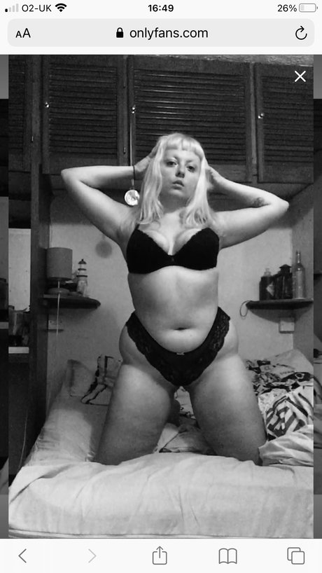 Nacktes geleaktes OnlyFans-Foto von Sej