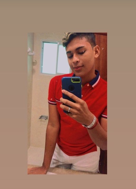 Nacktes geleaktes OnlyFans-Foto von Ricardo Aguilar