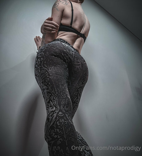 Nacktes geleaktes OnlyFans-Foto von Notaprodigy
