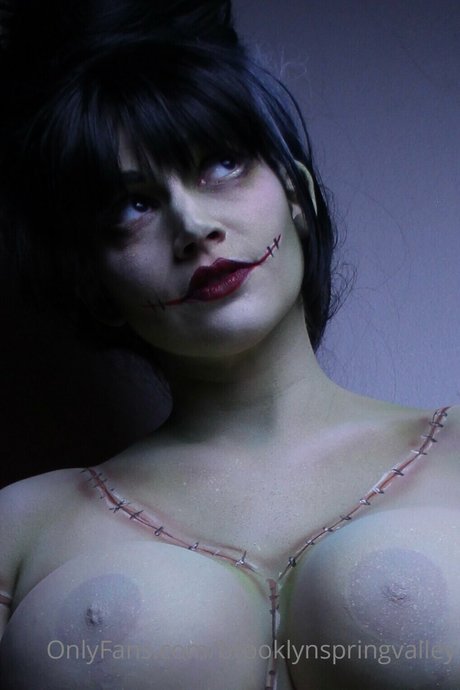 Nacktes geleaktes OnlyFans-Foto von Brooklyn Spring Valley
