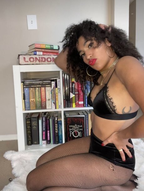 Marti Belle