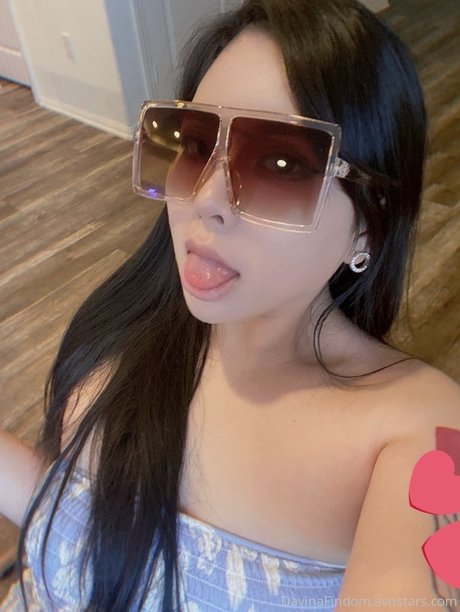 Nacktes geleaktes OnlyFans-Foto von Vandalbunnie