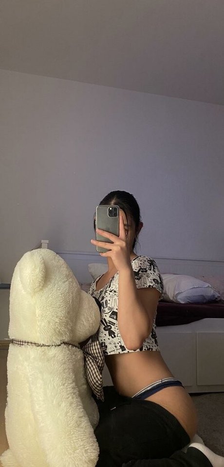 Nacktes geleaktes OnlyFans-Foto von Kikipearl