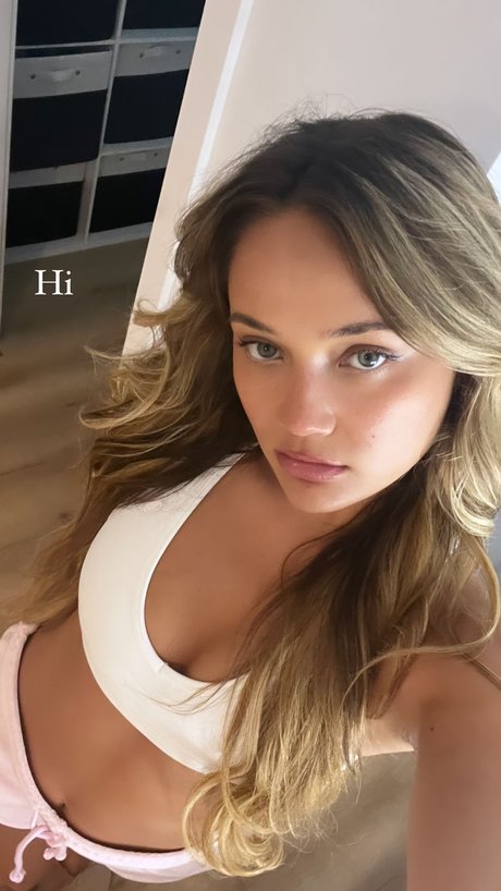 Nacktes geleaktes OnlyFans-Foto von Mia Gibbs