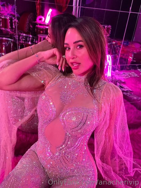 Ana Cheri