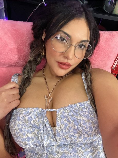 Nacktes geleaktes OnlyFans-Foto von Soni Aralynn