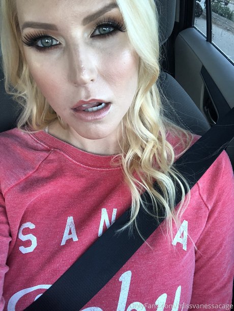 Vanessa Cage