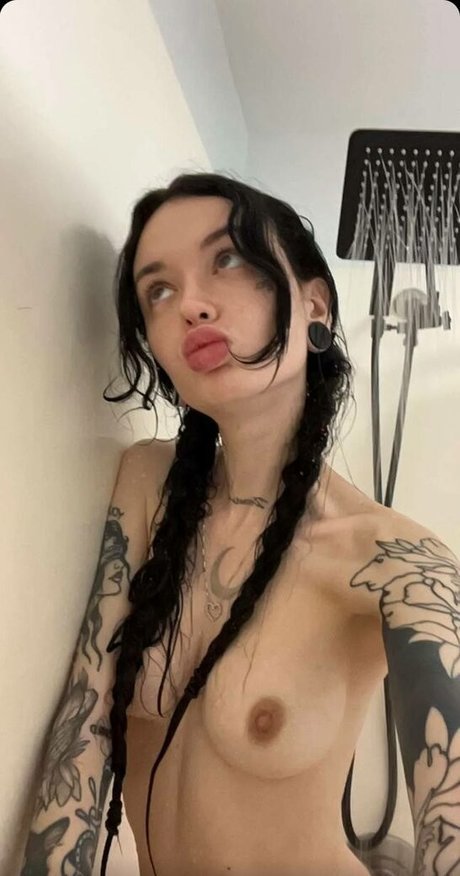 Nacktes geleaktes OnlyFans-Foto von Stormy Summers