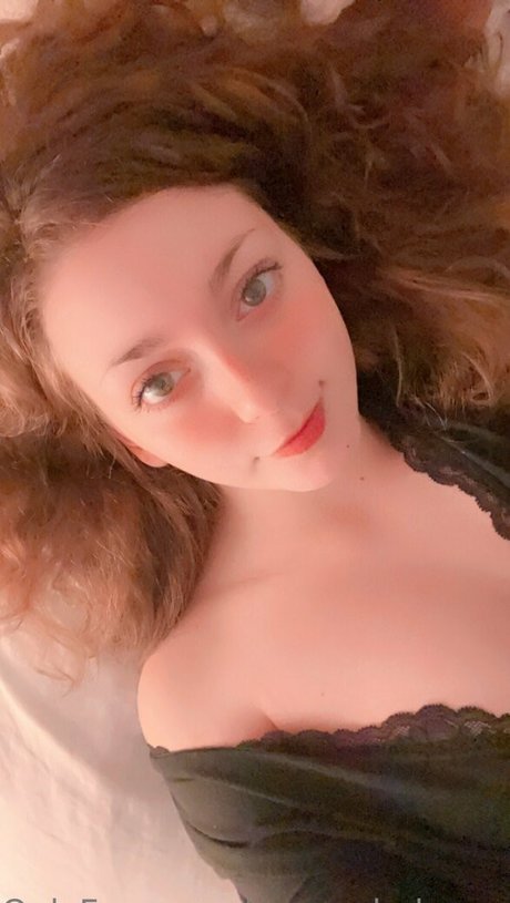 Nacktes geleaktes OnlyFans-Foto von Marmaladeangelina