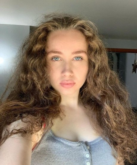 Alyssa Cleversey