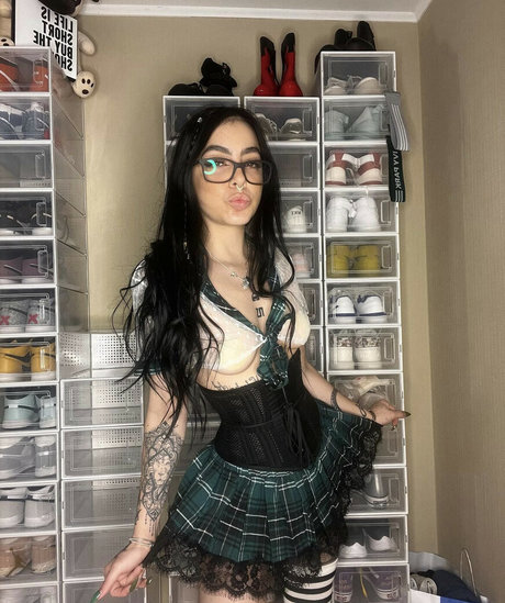 Nacktes geleaktes OnlyFans-Foto von Mikaelamvpoficial