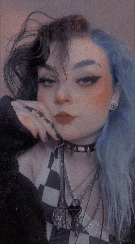 Nacktes geleaktes OnlyFans-Foto von Llkonekooll