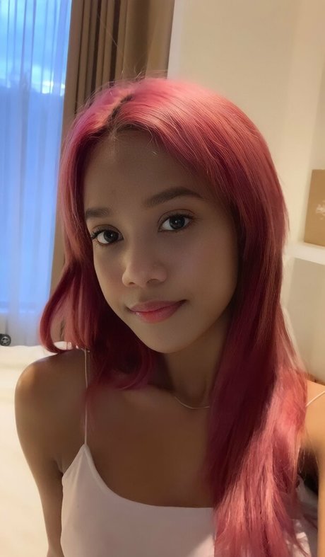 Nacktes geleaktes OnlyFans-Foto von Rebecca Sheisbiru
