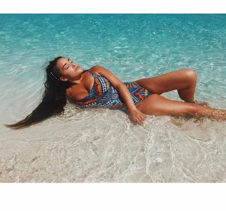 Nacktes geleaktes OnlyFans-Foto von Olivia Hailey