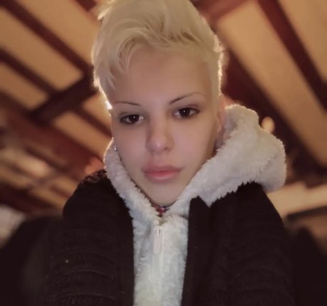 Blonditwink