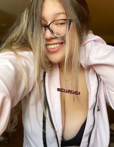 Nacktes geleaktes OnlyFans-Foto von Eduardafree