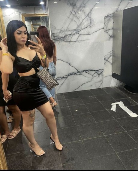 Nacktes geleaktes OnlyFans-Foto von Jenny215