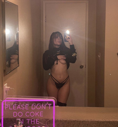 Nacktes geleaktes OnlyFans-Foto von Callmerai