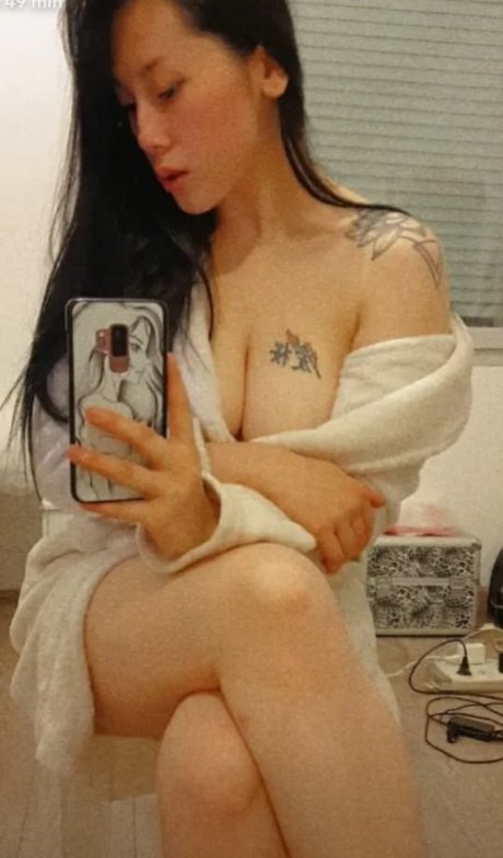Nacktes geleaktes OnlyFans-Foto von Makicuty