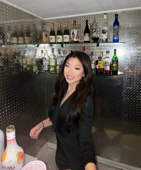 Nacktes geleaktes OnlyFans-Foto von Maru Lee